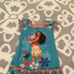 Little girls nightgown